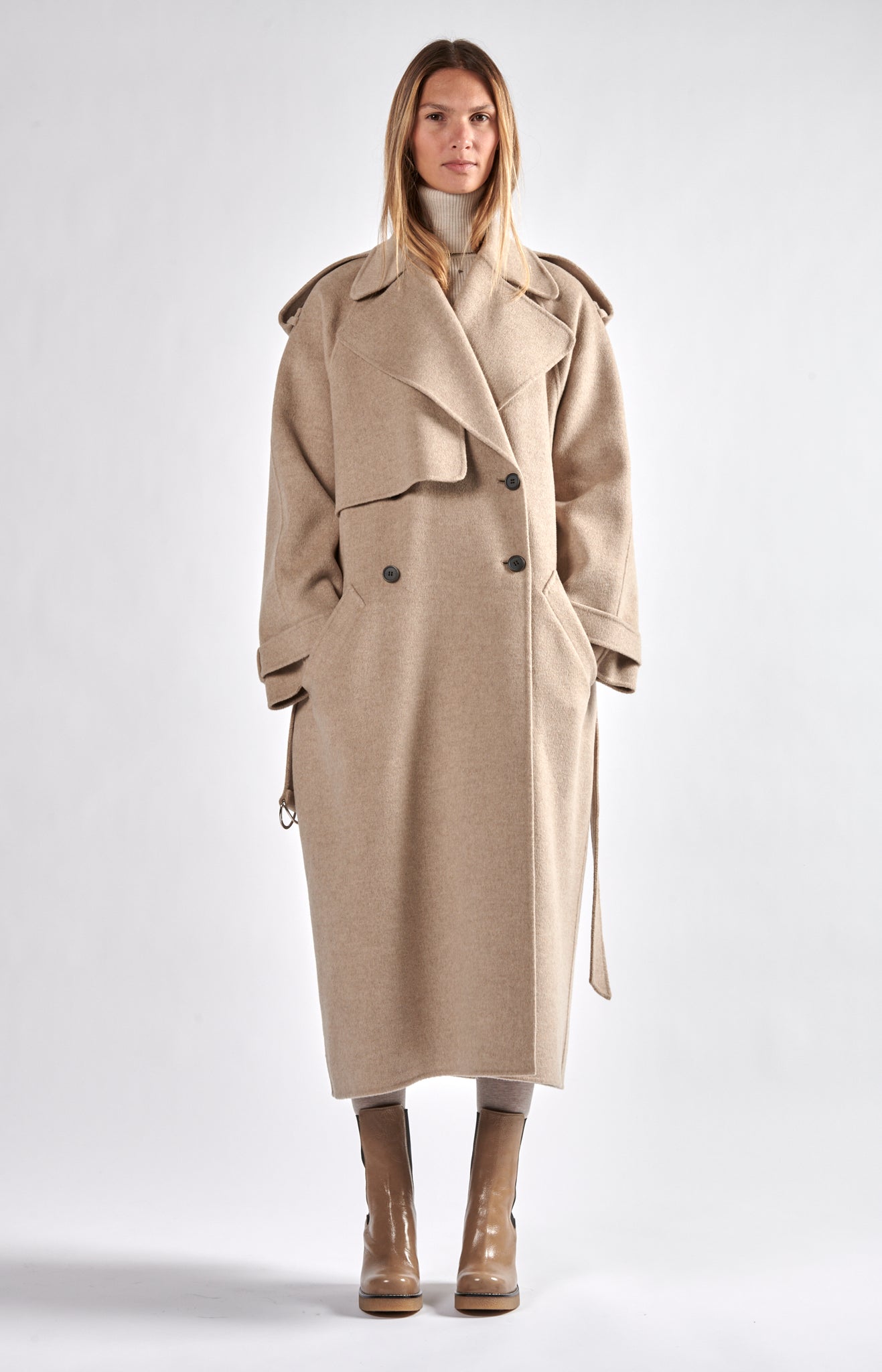 Wool coat, sand, BB