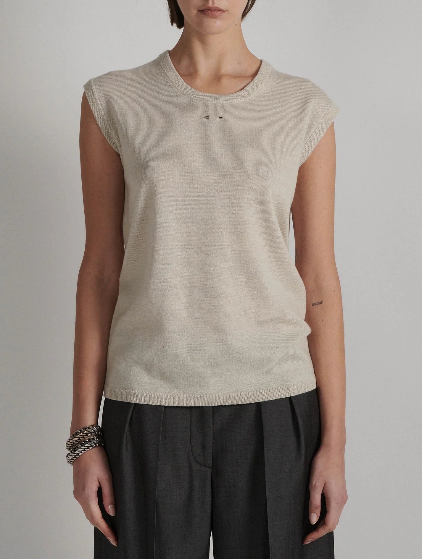 Sleeveless merino crew knit, sand