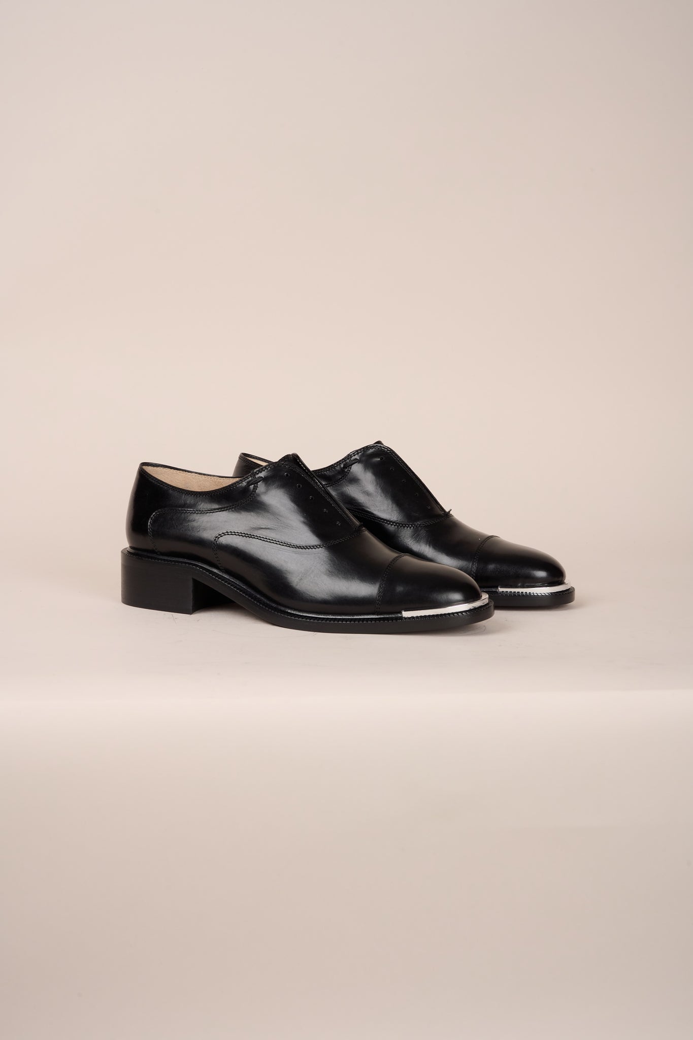 Oxfords, black