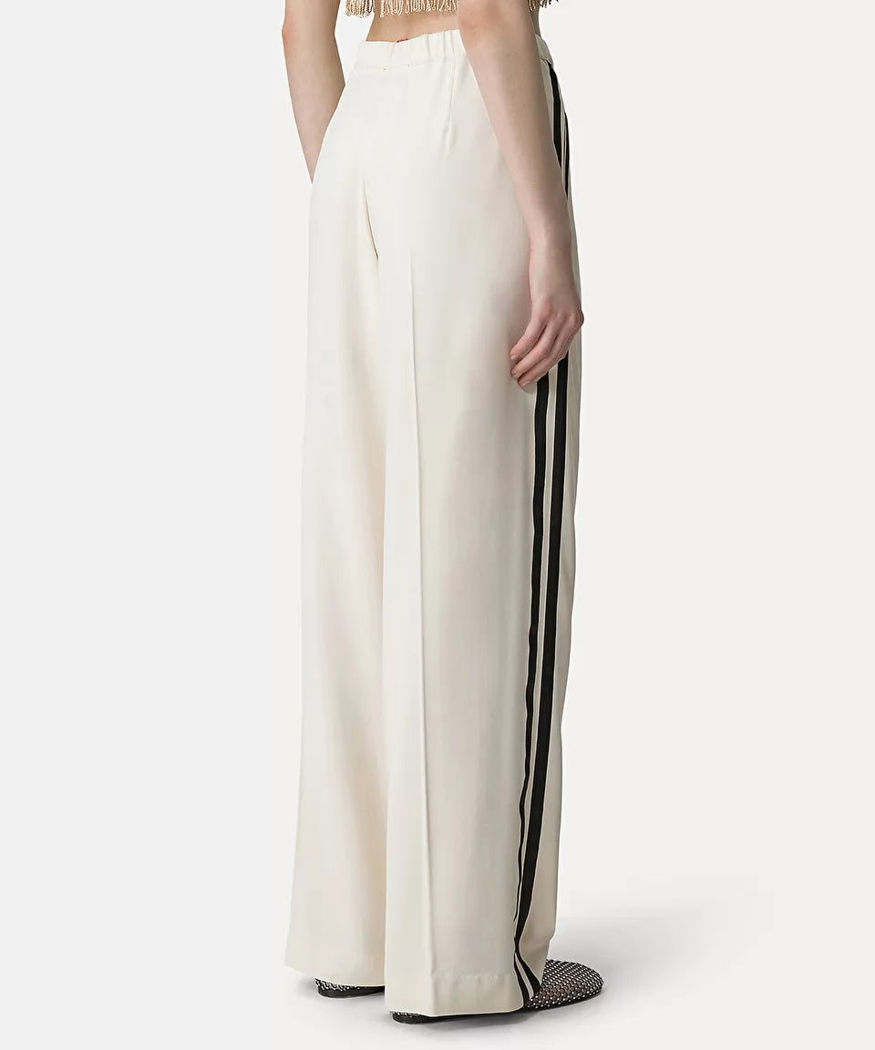 pleated pants in stretch crêpe cady, rice