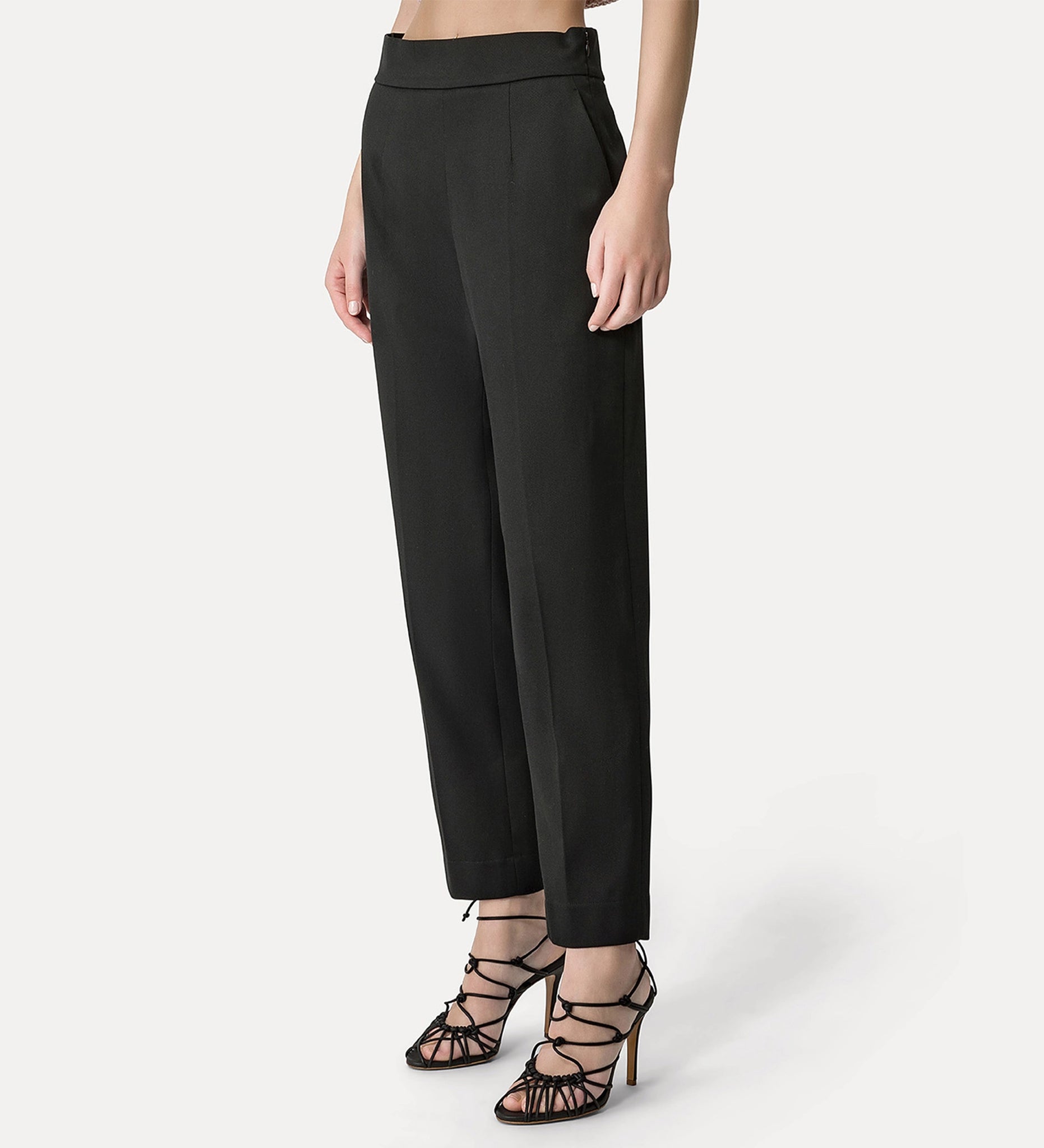 tapered trousers