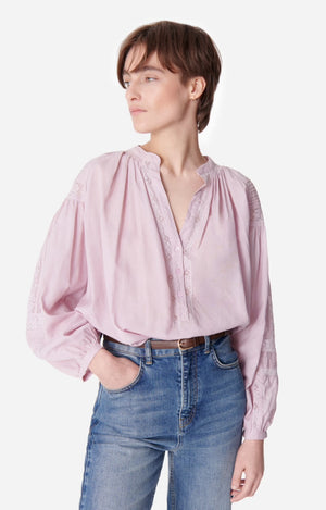 Nipoa blouse, Parme