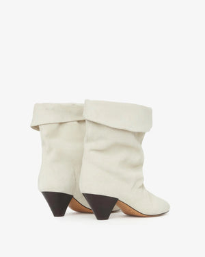 Ryska boots, chalk